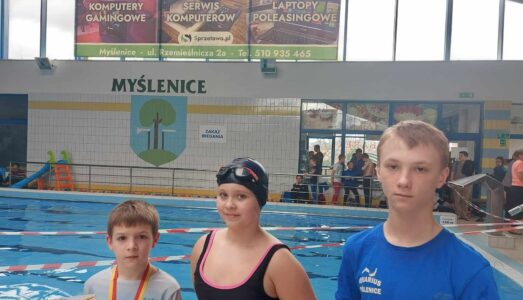 Uczniowie SP nr 1 z Dobczyc w Finale Wojewódzkim w Pływaniu