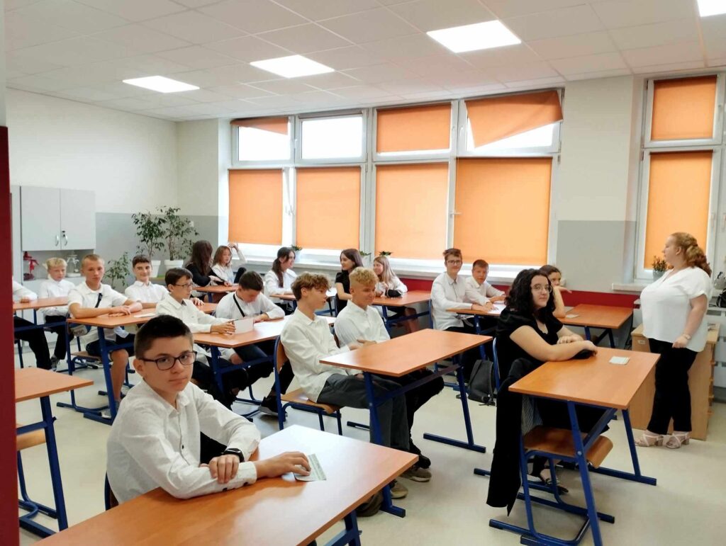 Uczniowie szkoły podstawowej rozpoczęli rok szkolny 2024/25