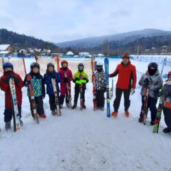 Uczniowie 4-6 klas gotowi na naukę jazdy na nartach